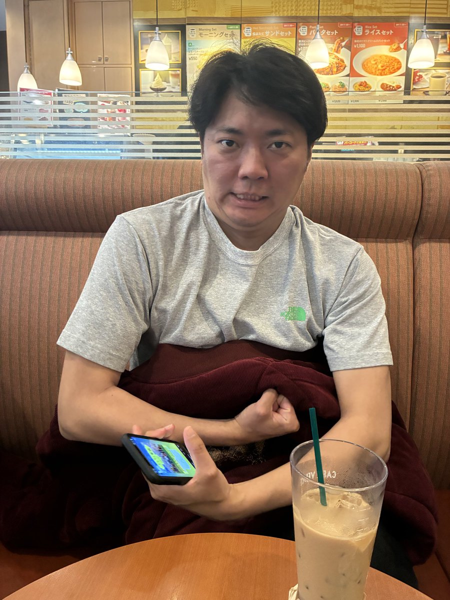 oterajunpei's tweet photo. 漫才劇場1周年ライブありがとございます!
元気なお客様で最高でした🙇♂️
ジェフも勝ったし!良い日だ!!!
接戦勝ち切れたのがマジででかい!!
ピンネタ単独奮闘くんと!!
#jefunitnd https://t.co/D593ivAvHi