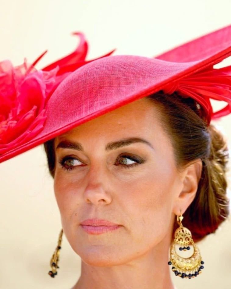 C ♔"Art For Art`s Sake" ♓ tweet media