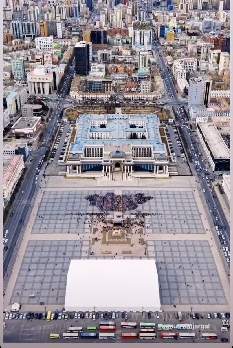 эр бор харцага tweet media