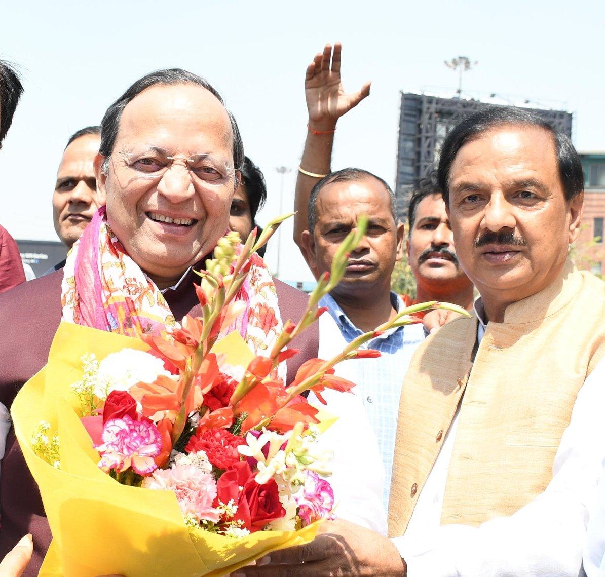 Dr. Mahesh Sharma tweet media