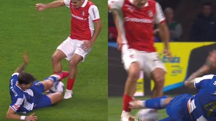 Andrefidalgo77's tweet photo. Até perguntaria qual é o critério desta jornada, mas o critério tem sido sempre a beneficiar o mesmo
(Só 1 destes lances deu falta 😂) https://t.co/urSfXwVH5O