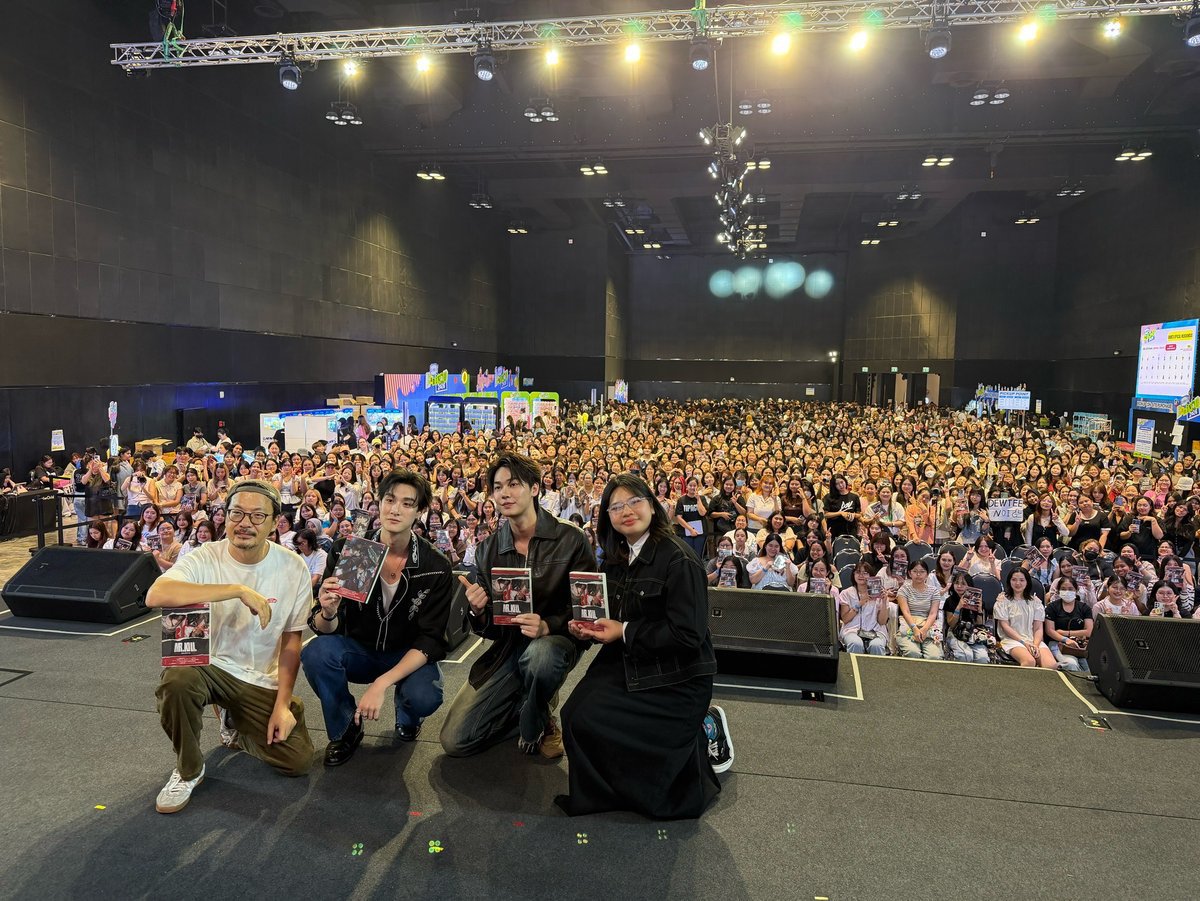 1skybluepink's tweet photo. #MrKillSeries
#GMMTVFANIVAL2026
#GMMTV #DewTee
#dew_jsu #vitheepanich https://t.co/LCgSUS8YhI