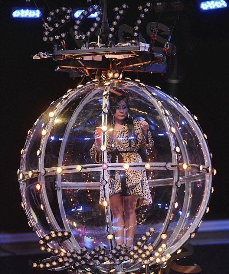 •ᴗ-.com tweet media