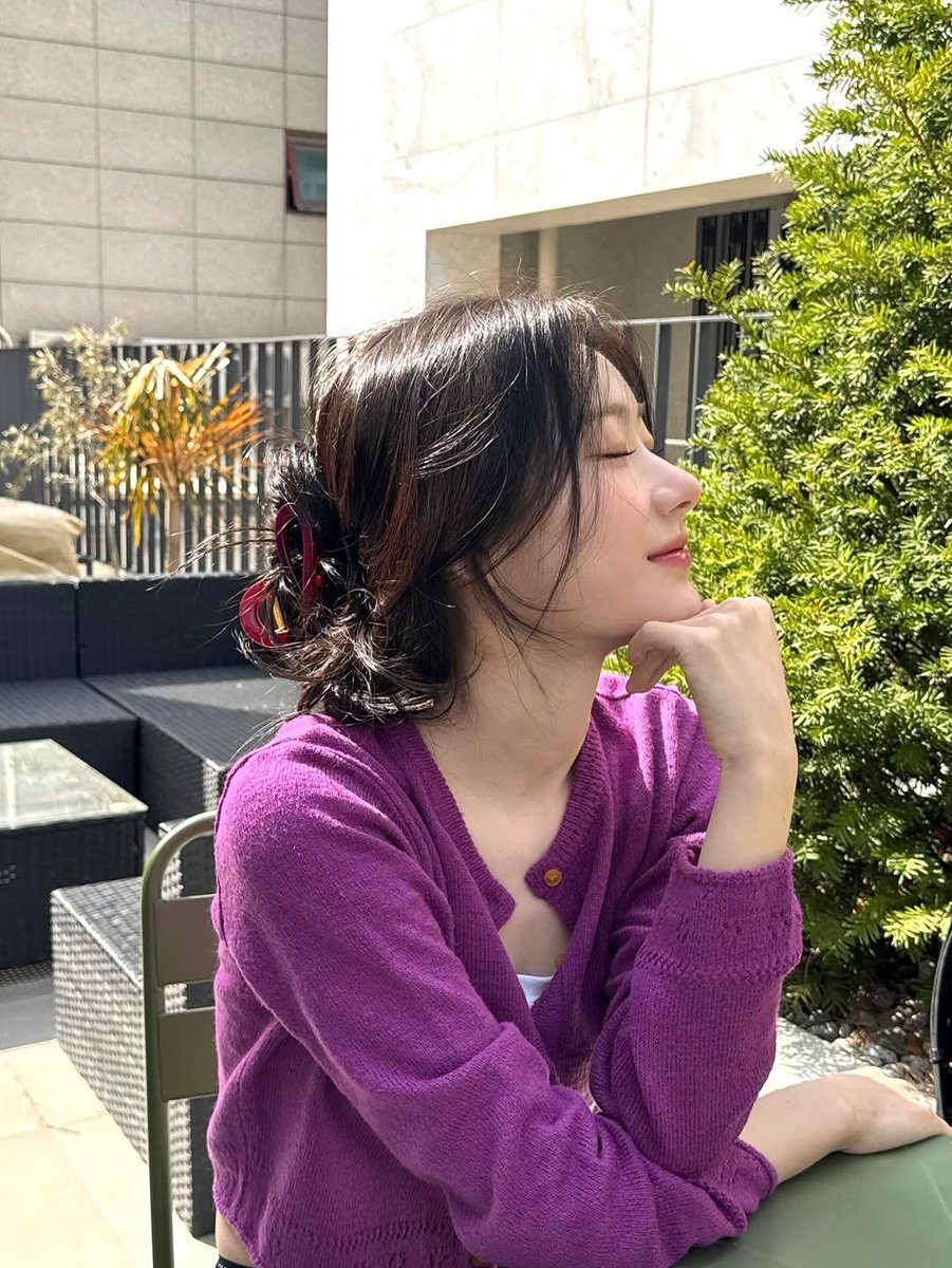 BERMUARA. tweet media