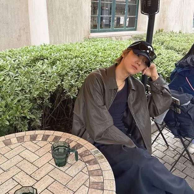 TENzenter tweet media