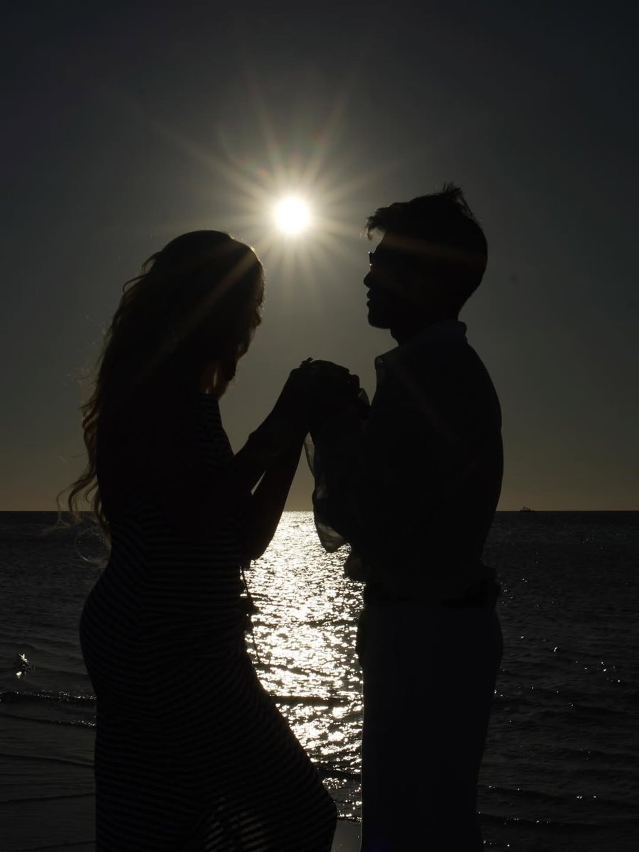 natalo na yung THE favorite vi silhouette photo of an even better one huhu WE LOVEEEEE