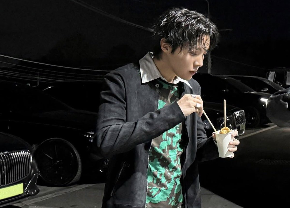 sam 𓆃 tweet media