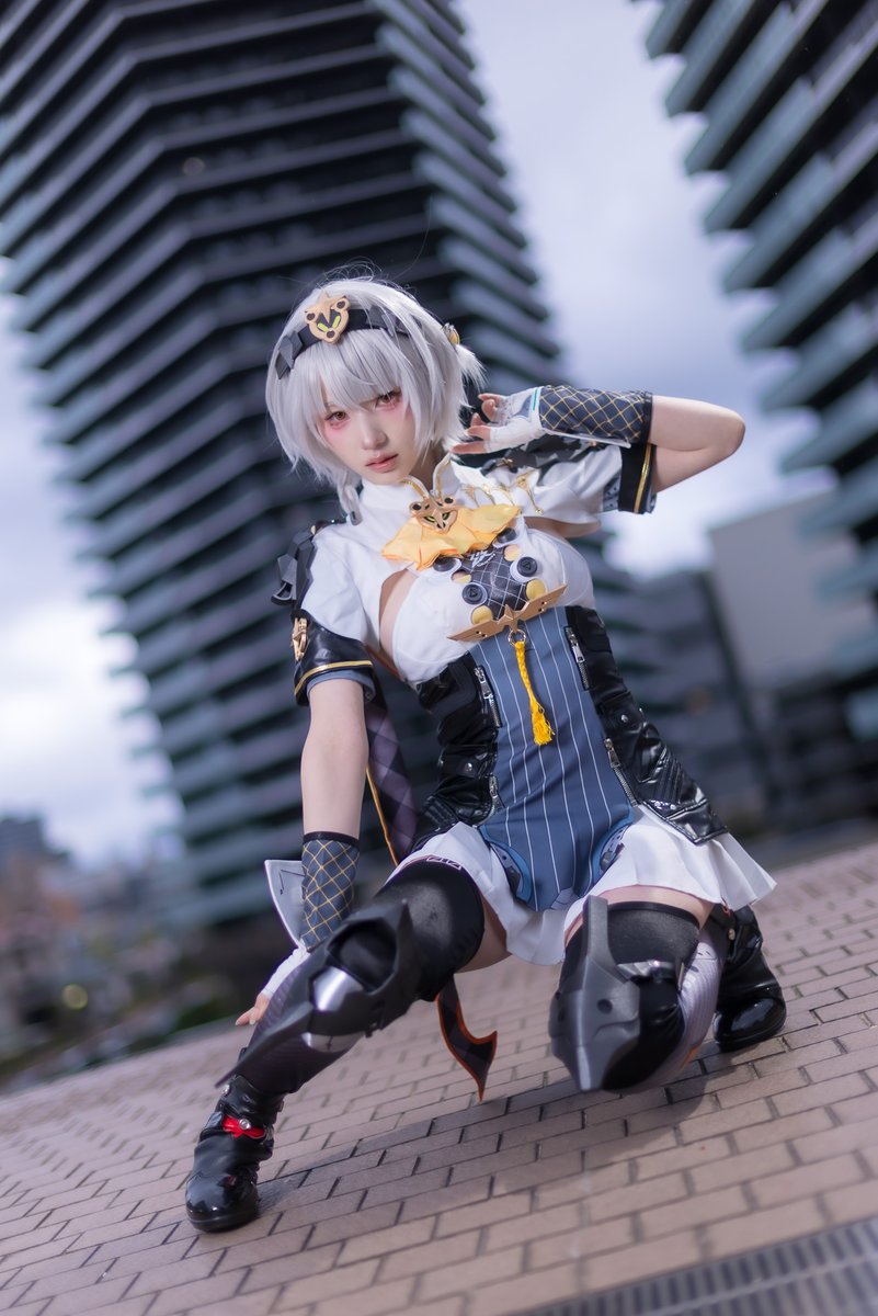 なすとろ tweet media