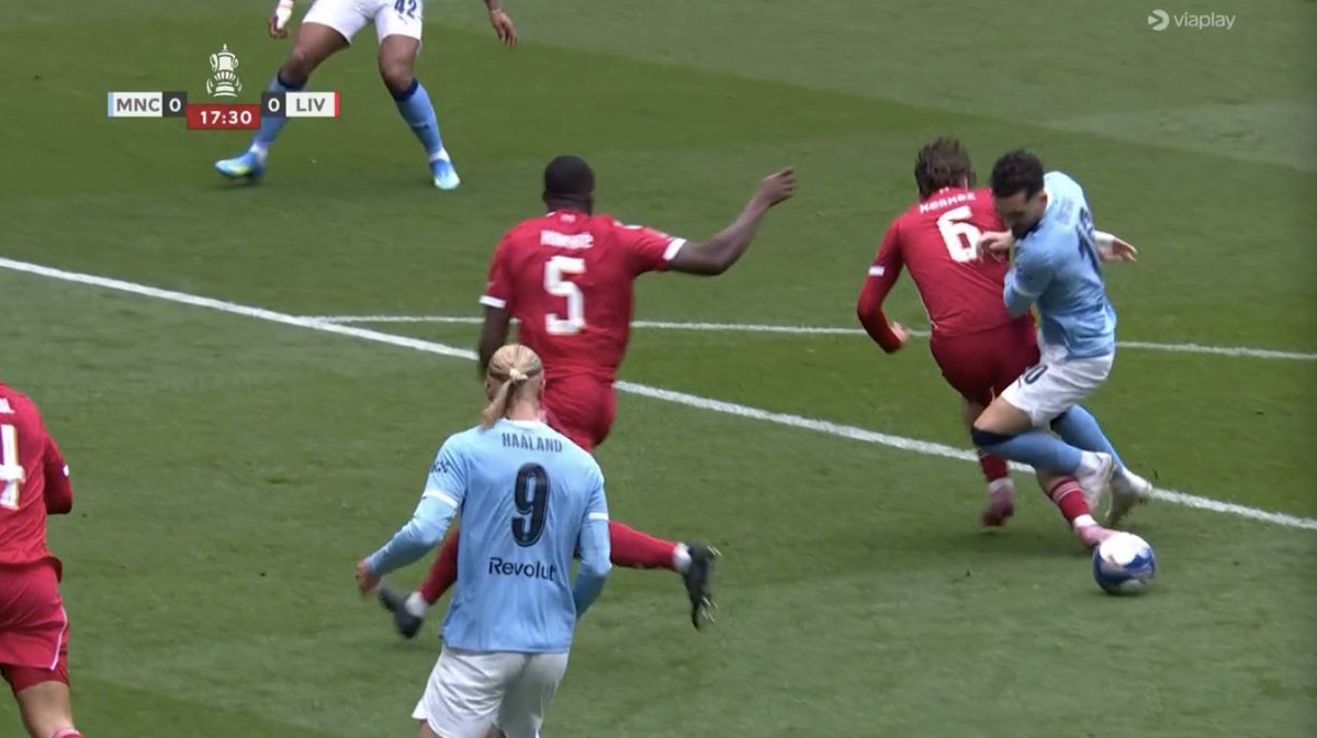 The Touchline | 𝐓 tweet media