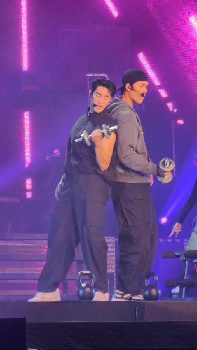 พิแพทหัวใจนลบ🩵✨ tweet media