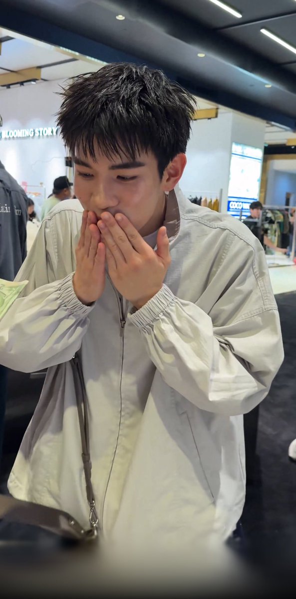 ผงพิกซี่ของน้องโฟ้ด✨ tweet media