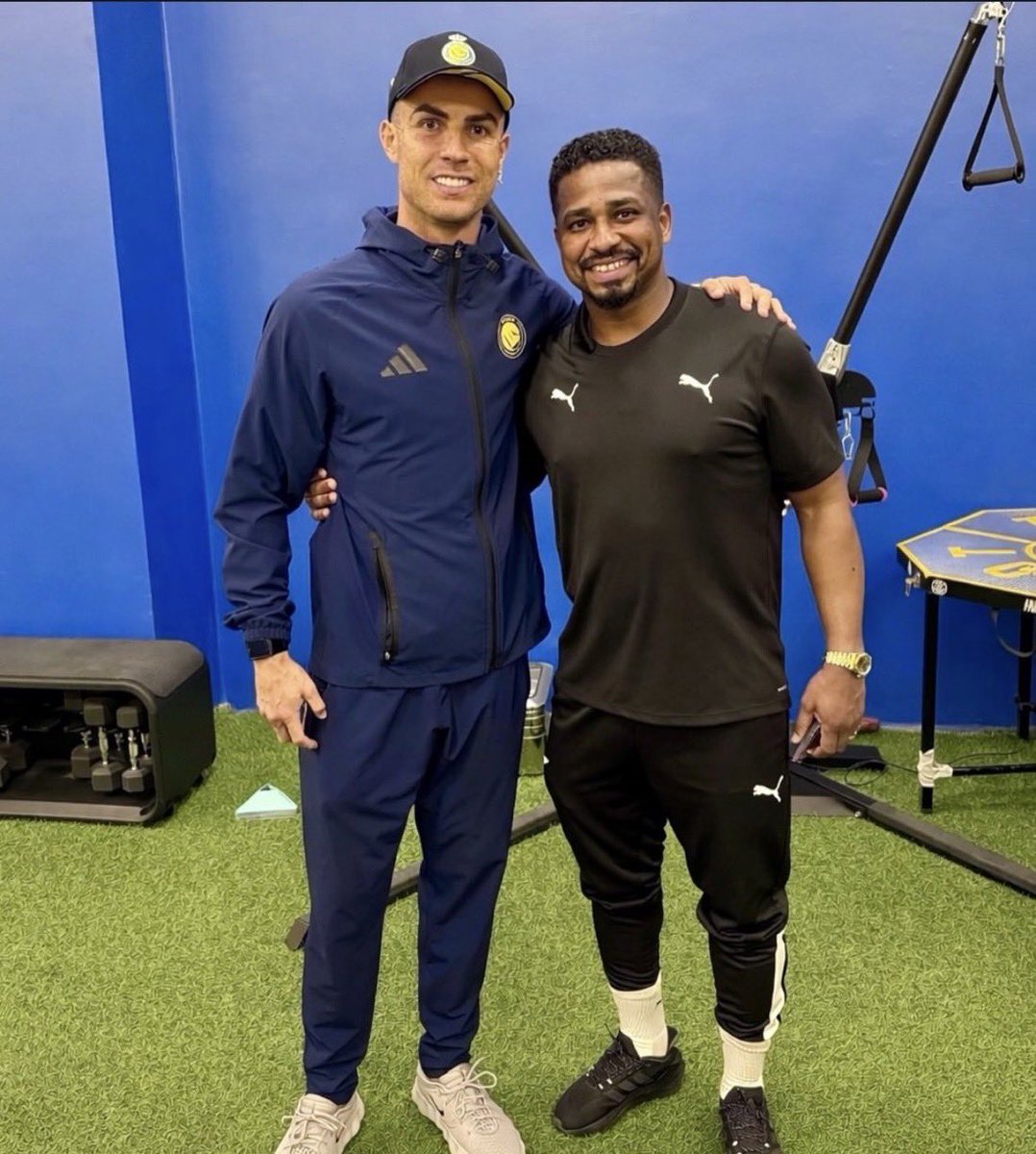 نمبر ون🥇 tweet media