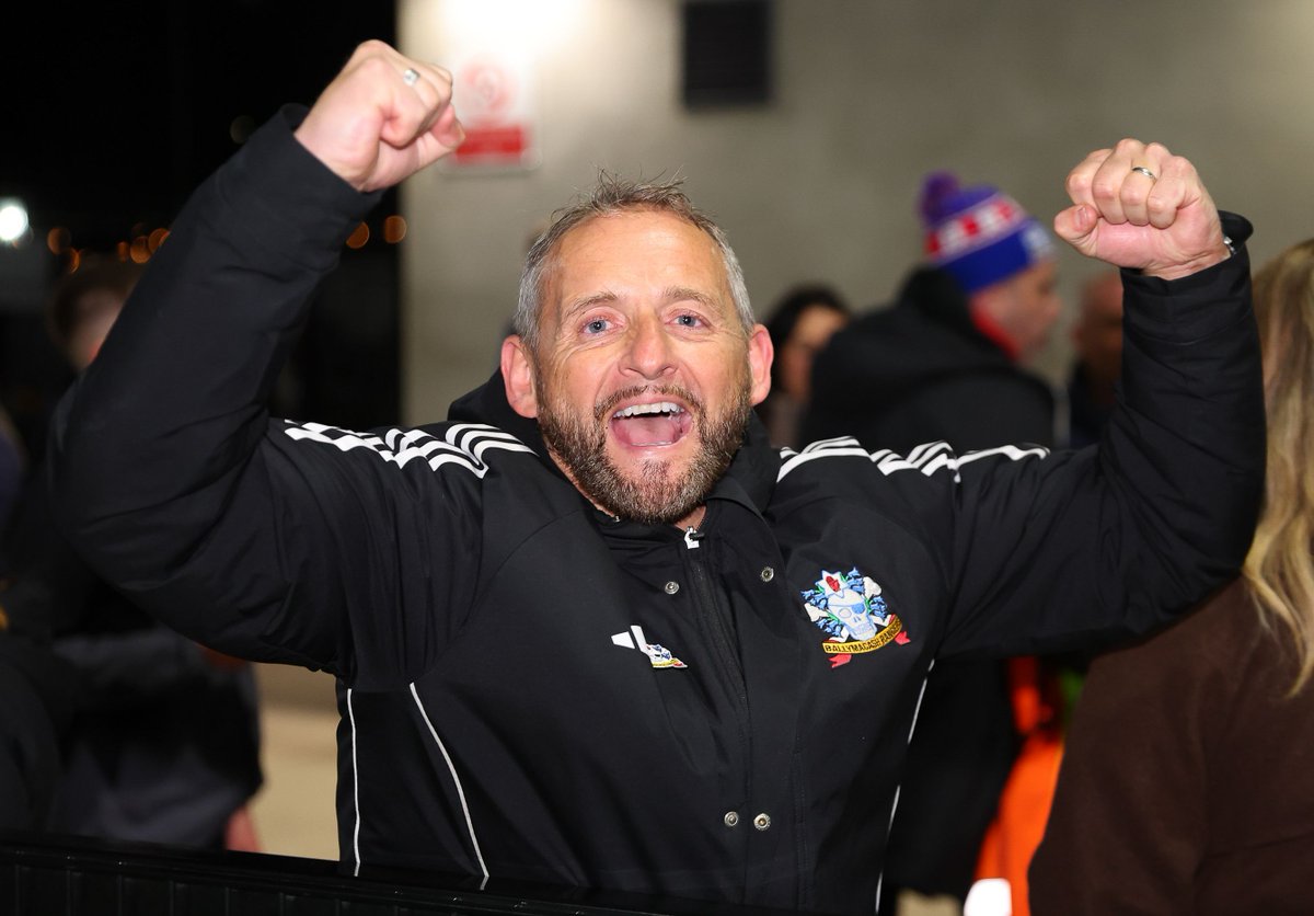 cashrangers's tweet photo. 𝐕𝐢𝐜𝐭𝐨𝐫𝐢𝐨𝐮𝐬 𝐢𝐧 𝐭𝐡𝐞 𝐝𝐞𝐫𝐛𝐲 🙌

📸 | Paul Harvey

#upthecash🏴‍☠️💙⚽️ https://t.co/wkMkjwhbBj