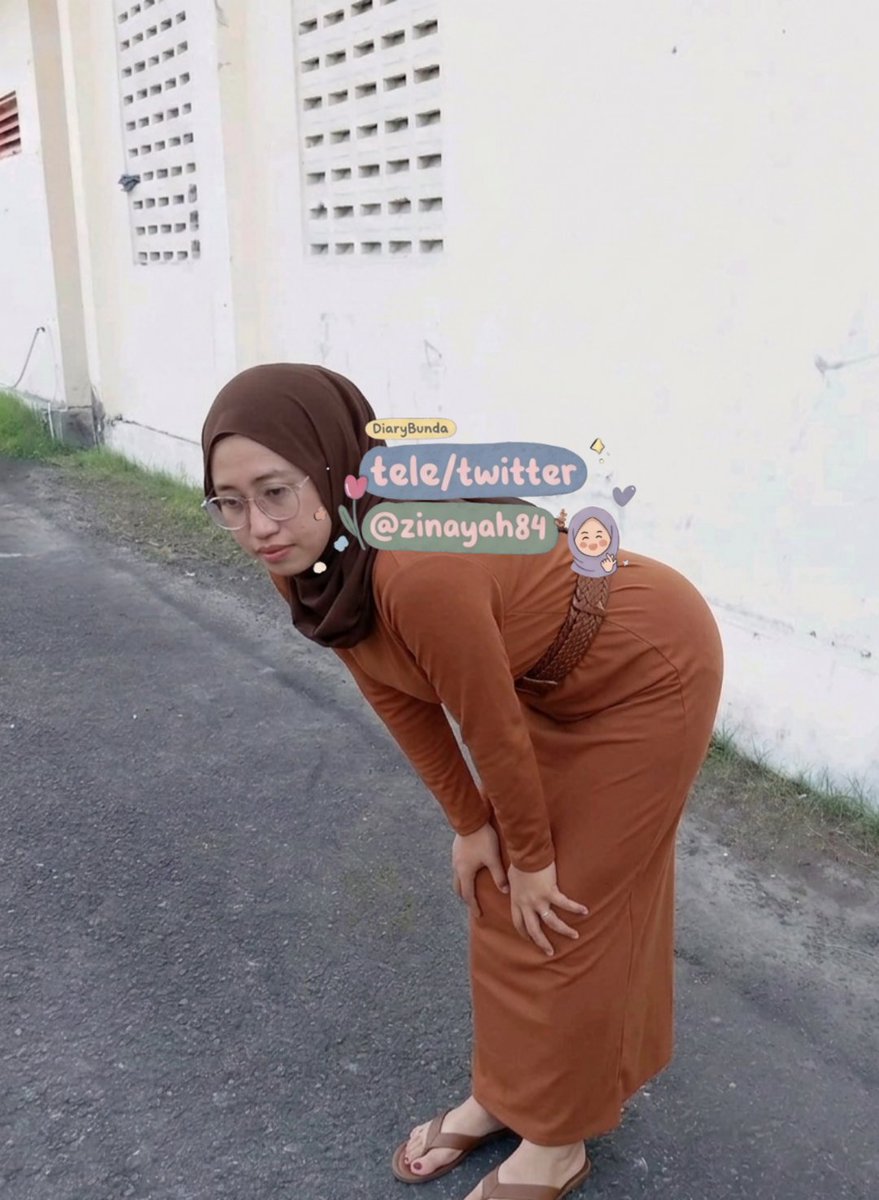 Mom Zyn (43yo) tweet media