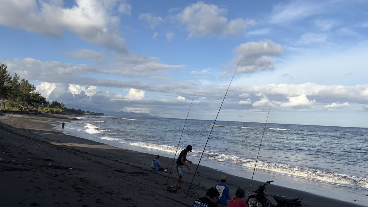 coraliabali's tweet image. Love the walk from keramas beach to Saba beach, most of the sand are firm.

Fave things to do in #bali