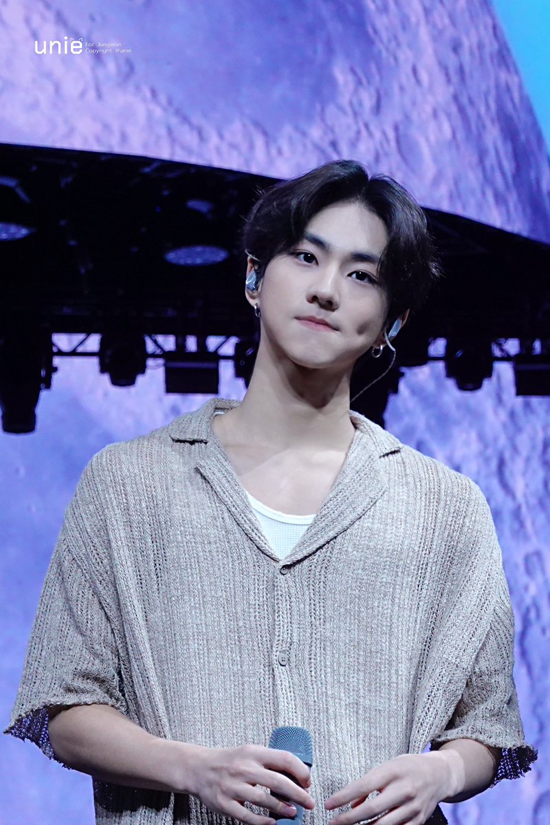 𝐟𝐞𝐧🐈 tweet media