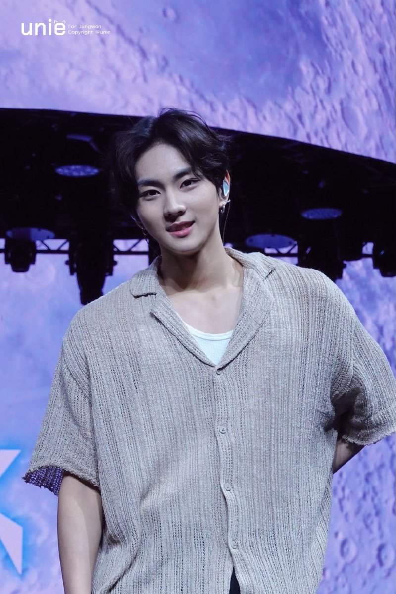 𝐟𝐞𝐧🐈 tweet media