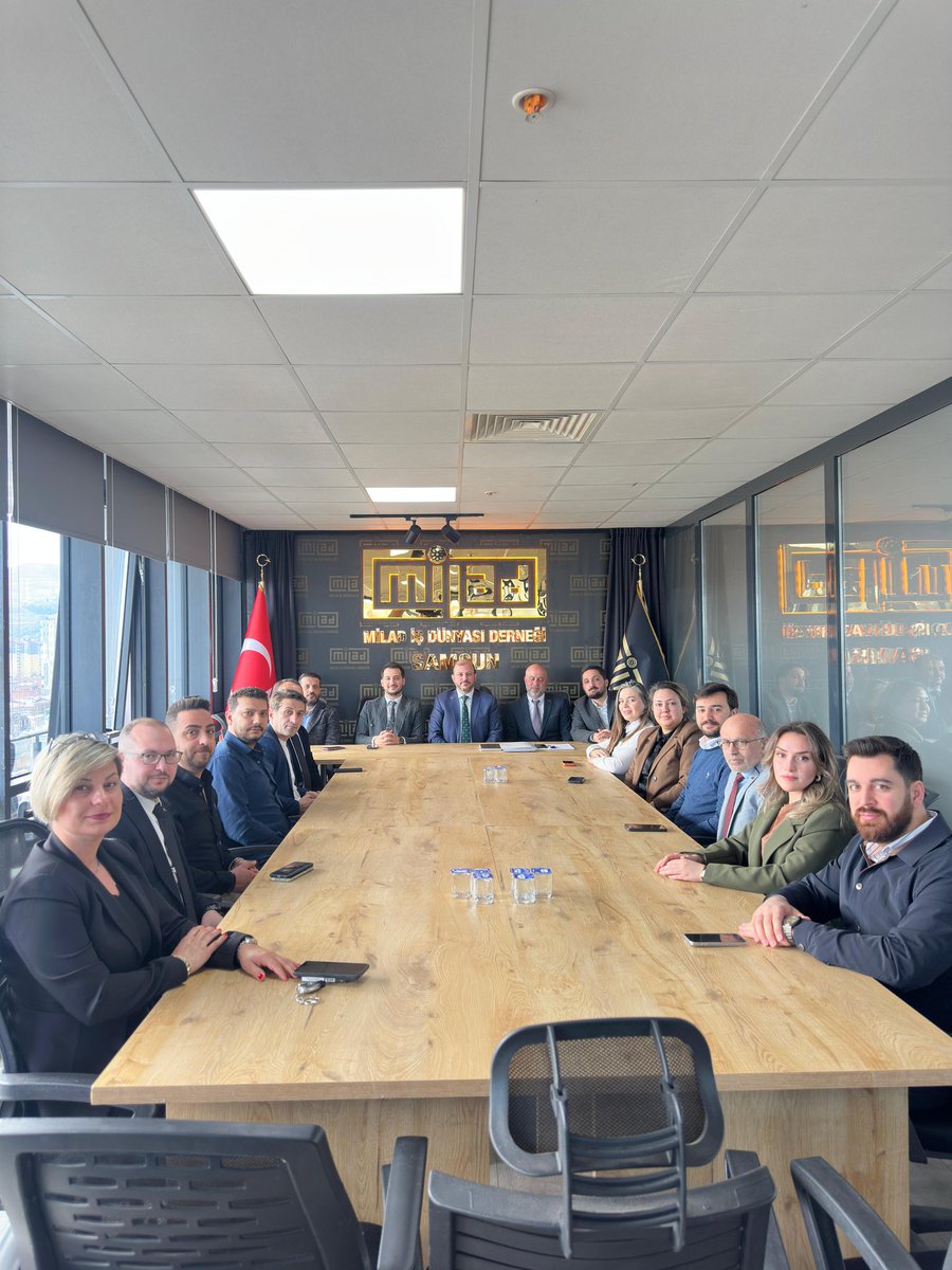 miladorgtr's tweet photo. Genel Başkanımız Hüseyin Terzi ve beraberindeki heyet, Samsun'daki programımız kapsamında MİLAD İş Dünyası Derneği Samsun Şubesi yönetimiyle bir araya geldi, üyelerimizi ziyaret etti. https://t.co/AosrdHBoIb