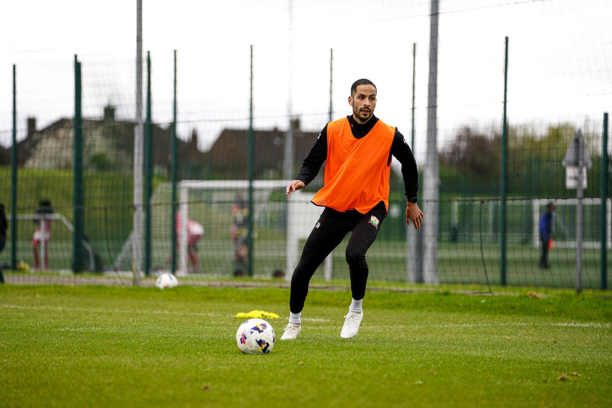 Barnet FC 🐝 tweet media