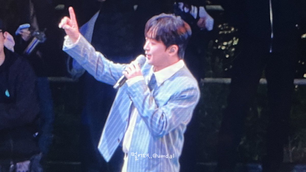 iamumdal's tweet image. 헤헷 차넌이 오늘도 고생많았다아 ( ´ ▽ ` )ﾉ💕

📸 이찬원 | 20260404 동대문 봄꽃축제 Preview

#이찬원 #LeeChanWon #LCW
#동대문봄꽃축제 #트로트축제 #장안수변공원