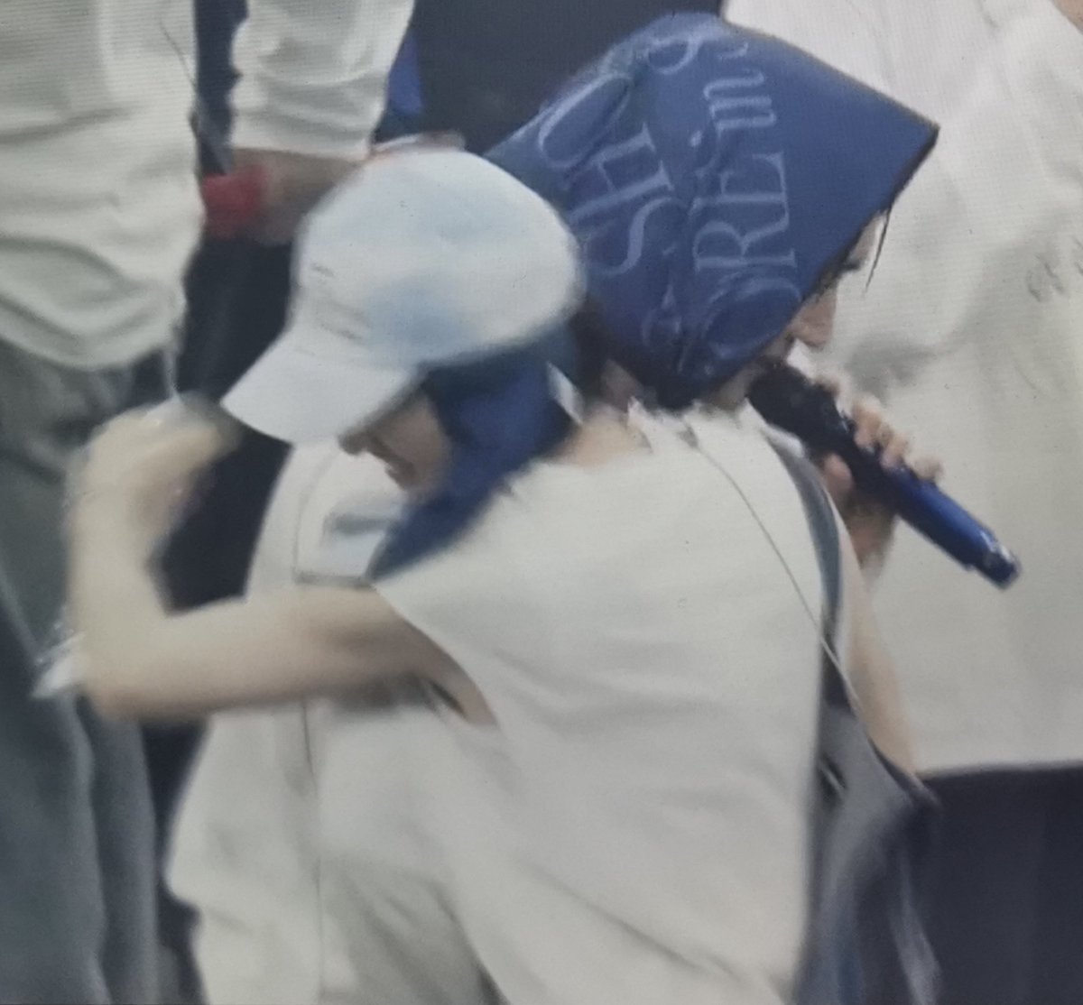 ชอบสีเขียว~💚 tweet media