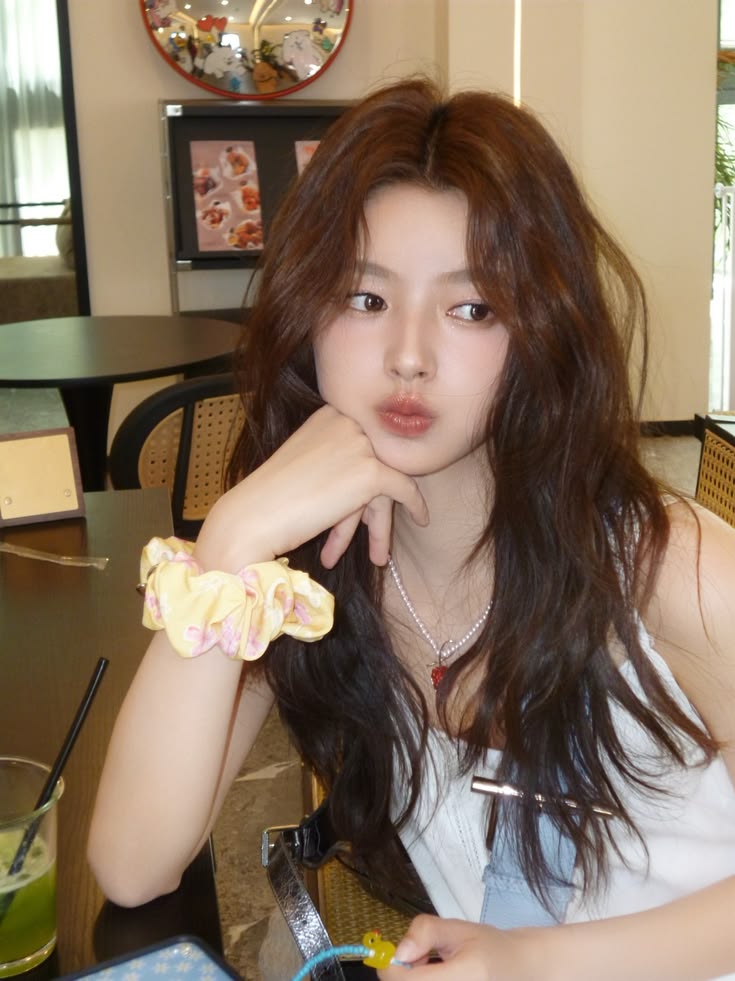 wonciverse's tweet photo. She keeps getting prettier day by day. https://t.co/QPHFIo1Ggo