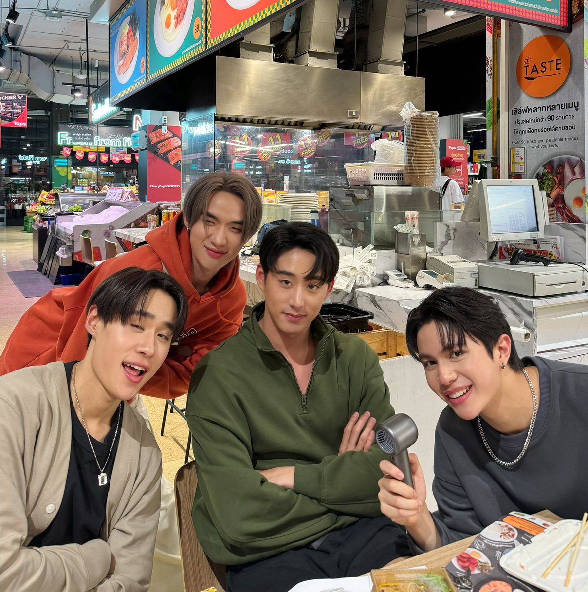 จย ✨ jooya tweet media