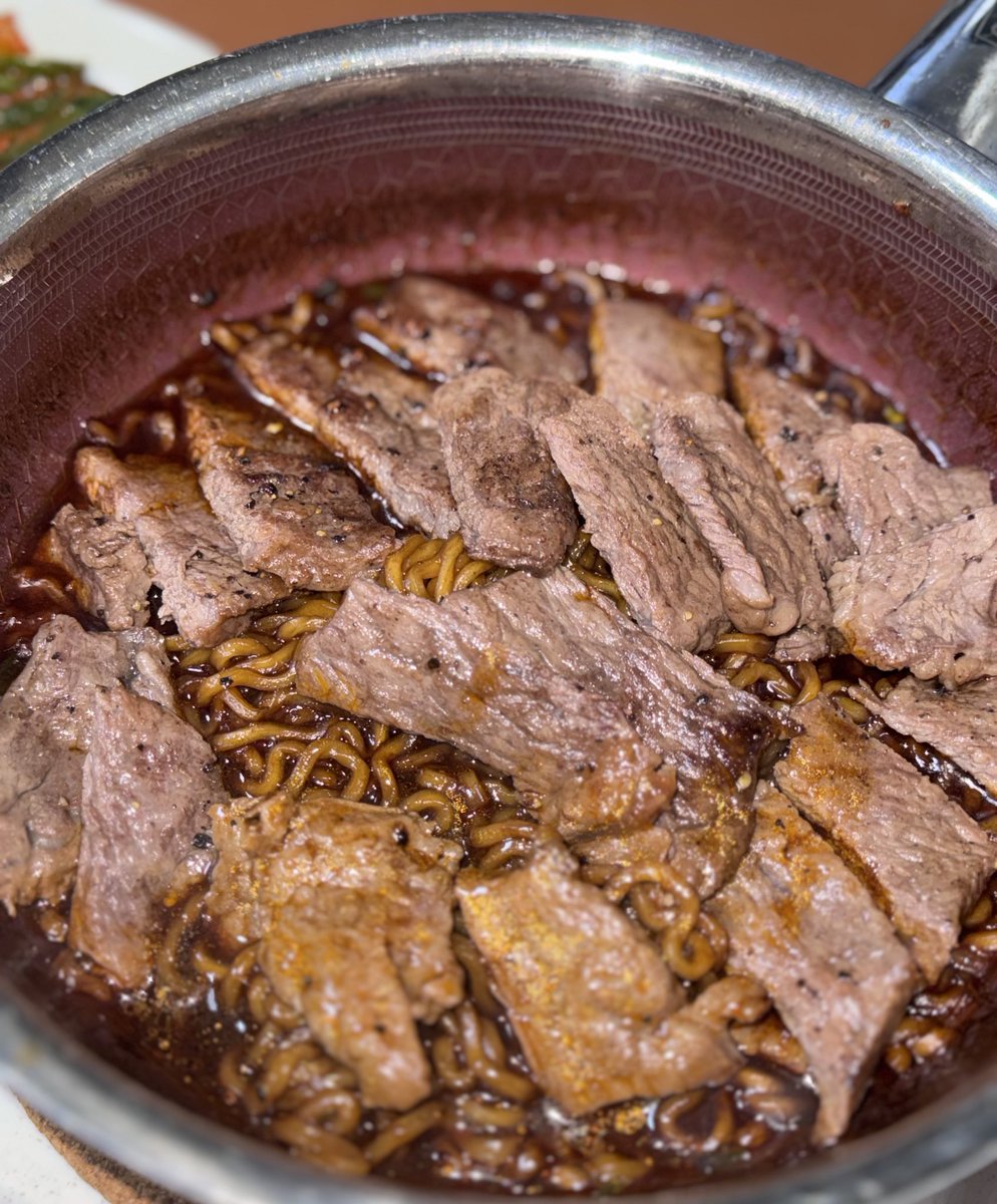 푸우🍯 tweet media