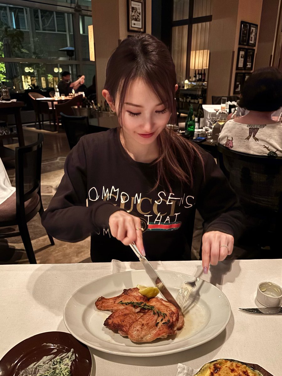 清水　えりか tweet media