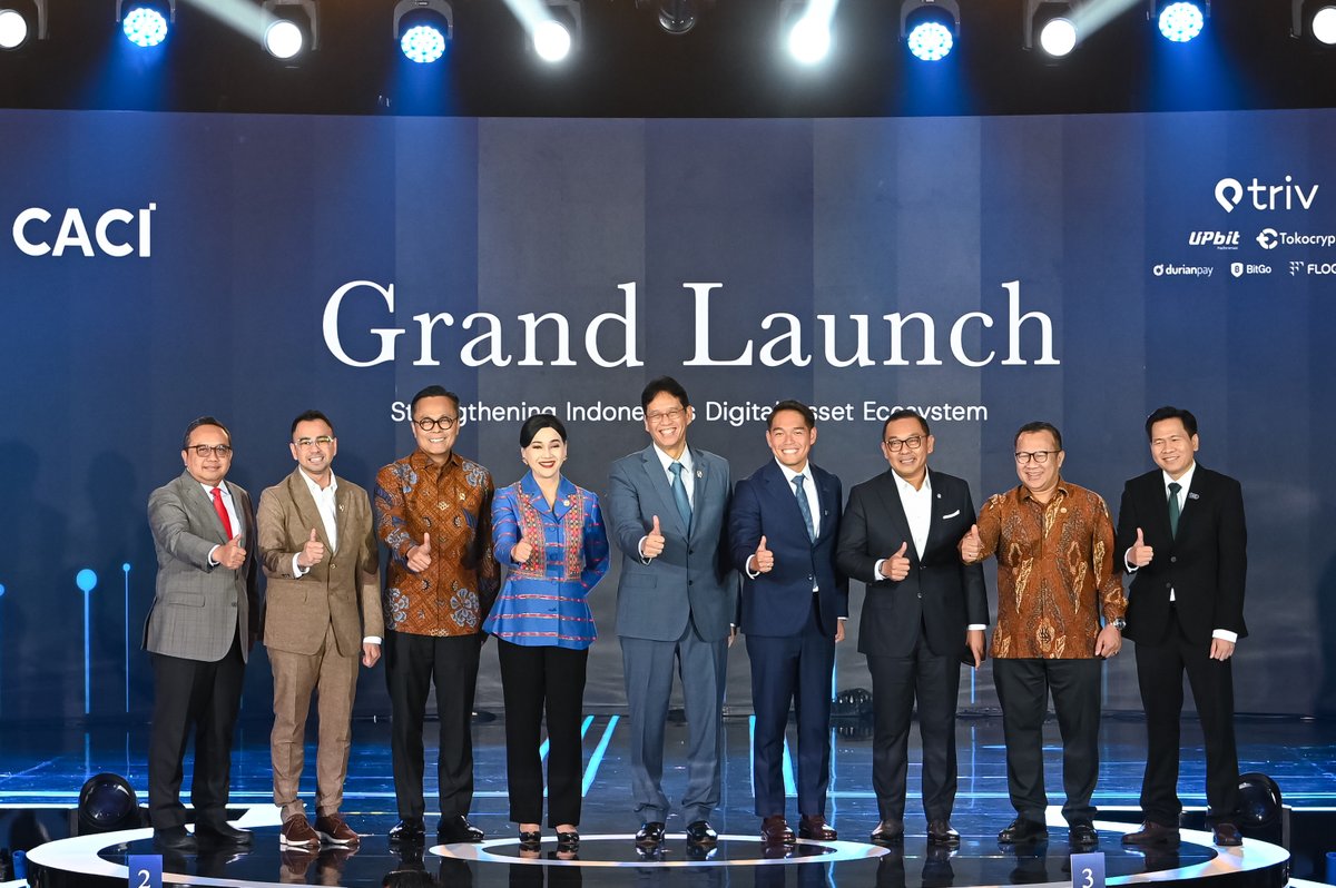 pangxuekai's tweet photo. 1/ Indonesia just launched stock-market-grade infrastructure for crypto.
Finance Minister. Central Bank. OJK. Four state-owned banks. Parliament's Finance Commission. All in the same room.
This isn't a startup announcement. This is a country committing to a direction. https://t.co/E5o0SDoeIp