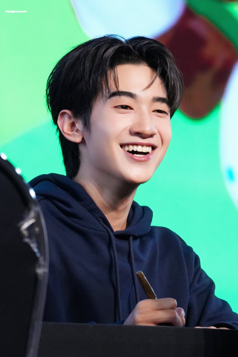 siramwkyhsti tweet media