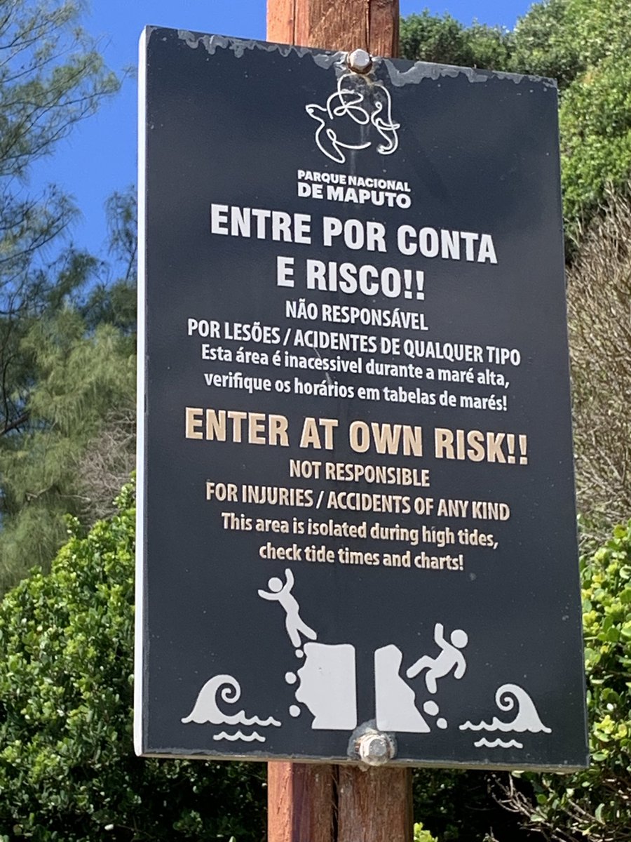 LadySayFuckALot's tweet image. And a second #geocache along a high tide bridge which I had to climb up to in my slops. Because of course it would require a climb when I'm Ill-prepared