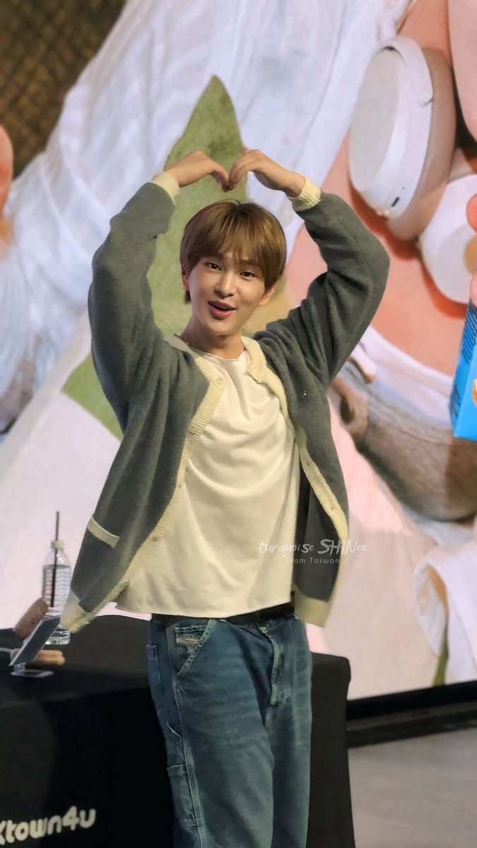 turquoiseSHINee's tweet photo. 🐰🇹🇼260404 ONEW 5TH EP [TOUGH LOVE] Fan Signing Event in TAIPEI

#ONEW #온유 https://t.co/yK0pcCnlc8