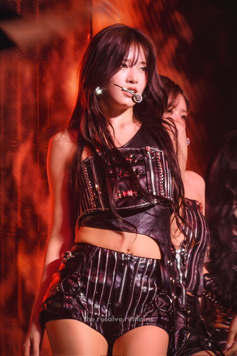 𝑡ℎ𝑒 𝑟𝑒𝑠𝑜𝑙𝑣𝑒 𝑟𝑒𝑚𝑎𝑖𝑛𝑠 tweet media