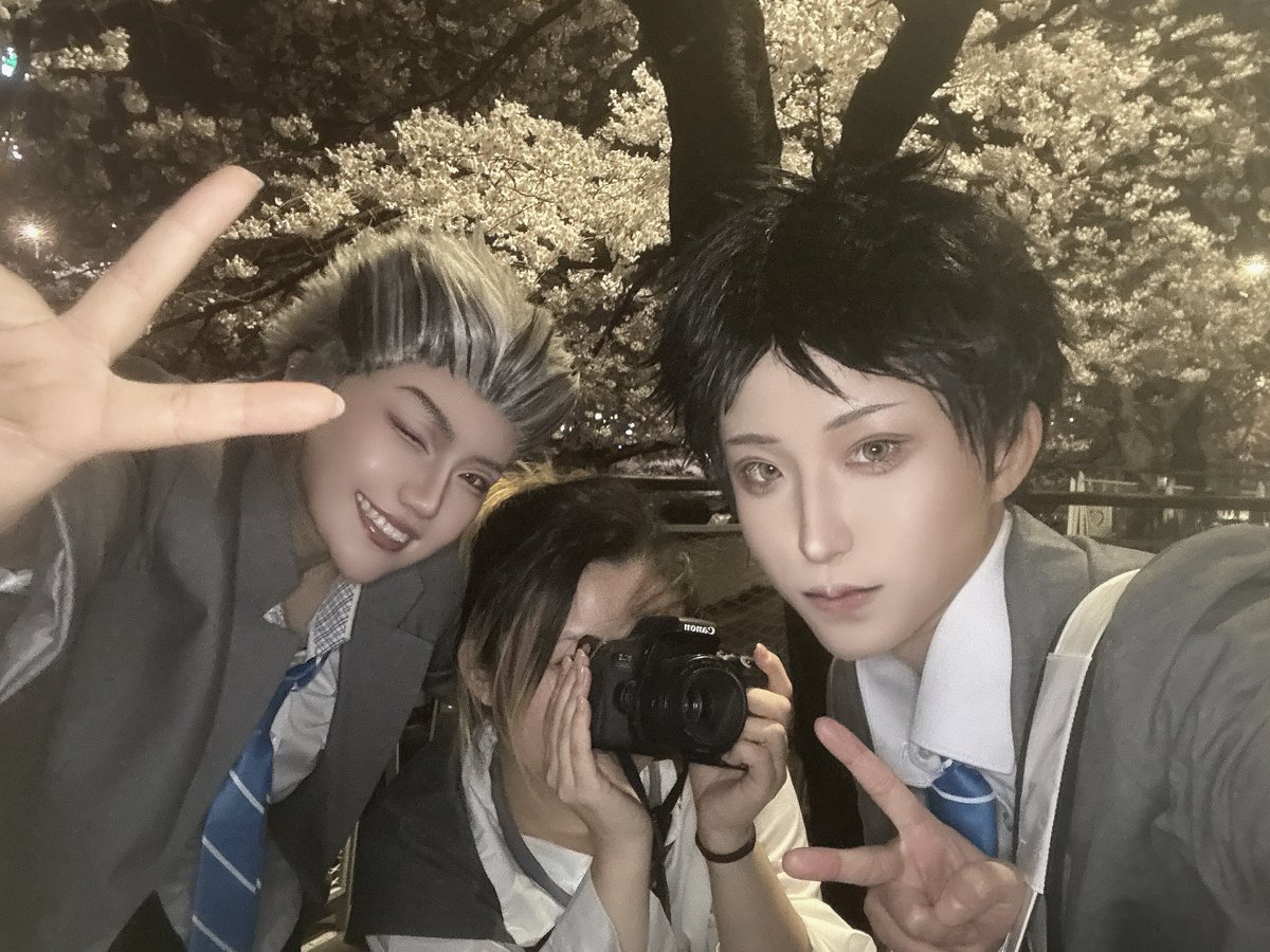 ____14141's tweet image. 뒤에 저만 보이나요?  #HQ