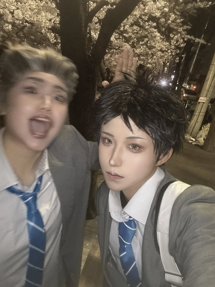 ____14141's tweet image. 뒤에 저만 보이나요?  #HQ