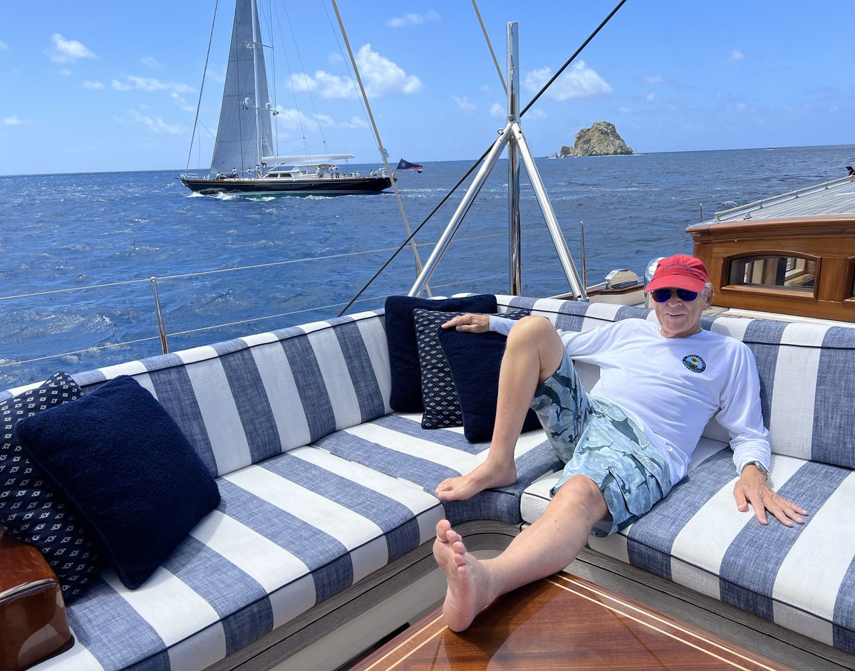 The Daily Buffett tweet media