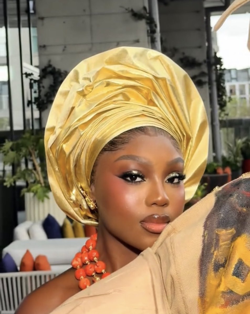 It’s Giving Whit tweet media