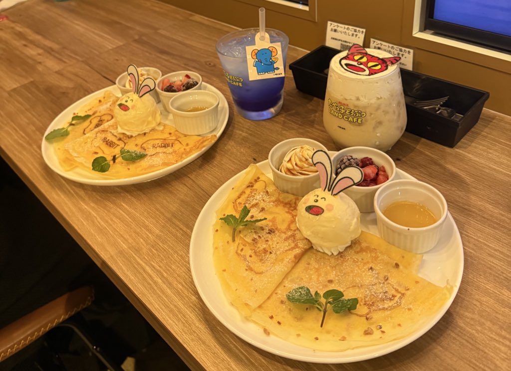 _krm963's tweet photo. この前行ったたべっ子どうぶつカフェ🐱

 #たべっ子どうぶつ https://t.co/zK0447rn3A