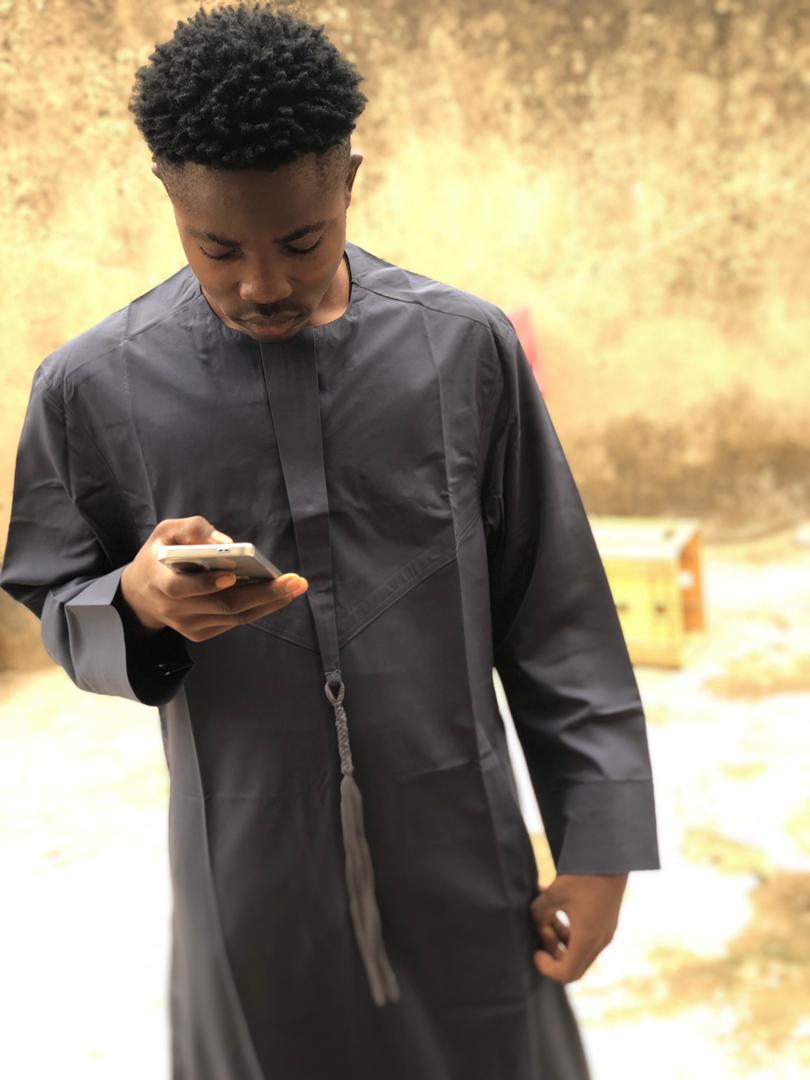 kingwinar_'s tweet photo. Embrace The moment 🌓 
Fashion by 🛍️ : Binbazz Fashion 
Photographer 📽️: vickyboy https://t.co/GRatrc90XT