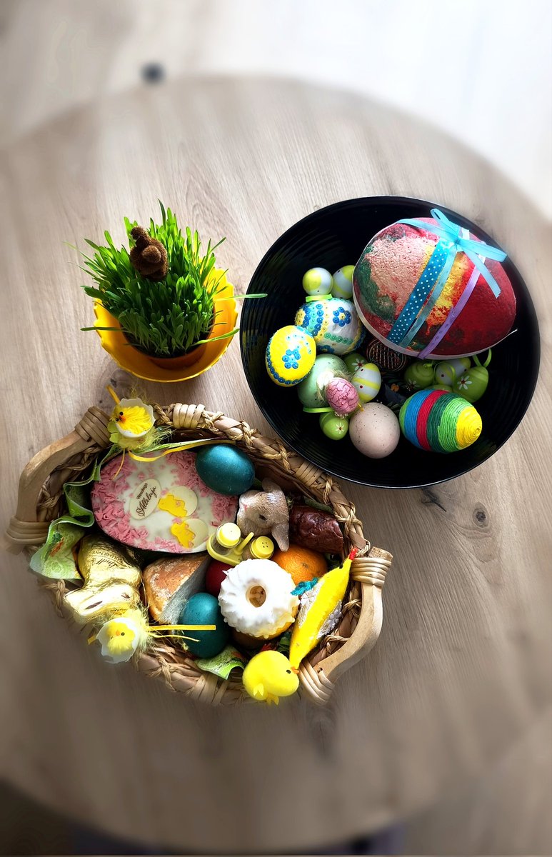 Evarally's tweet photo. Today, we followed a beautiful Polish Easter tradition 🇵🇱
with our basket blessed - simple, quiet… but full of meaning.
And just like that… Easter begins 🌿
Wishing you all love, peace and light this Easter 🐣✨ 🐰🥚☀️💛
#HappyEaster2026 #SpringMoments https://t.co/R5pZztBnoB