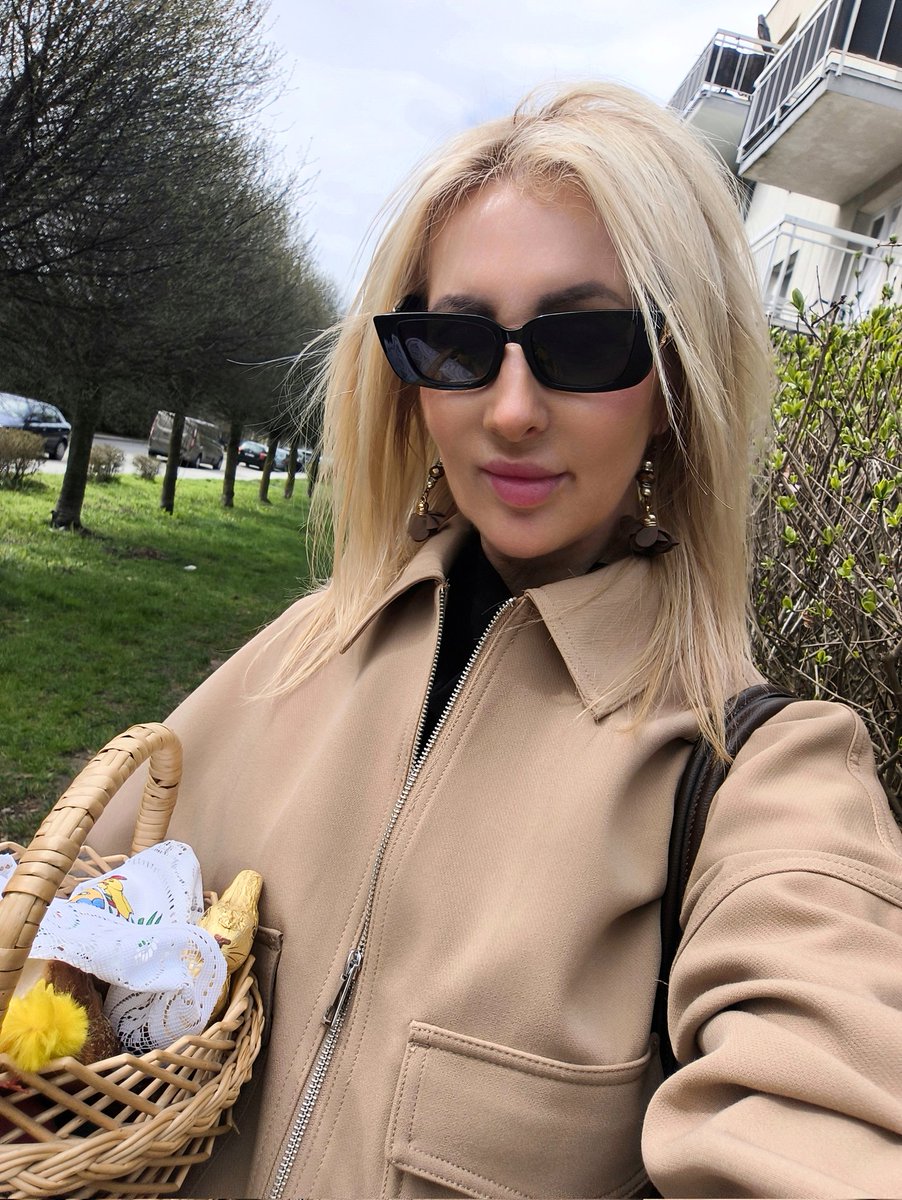 Evarally's tweet photo. Today, we followed a beautiful Polish Easter tradition 🇵🇱
with our basket blessed - simple, quiet… but full of meaning.
And just like that… Easter begins 🌿
Wishing you all love, peace and light this Easter 🐣✨ 🐰🥚☀️💛
#HappyEaster2026 #SpringMoments https://t.co/R5pZztBnoB