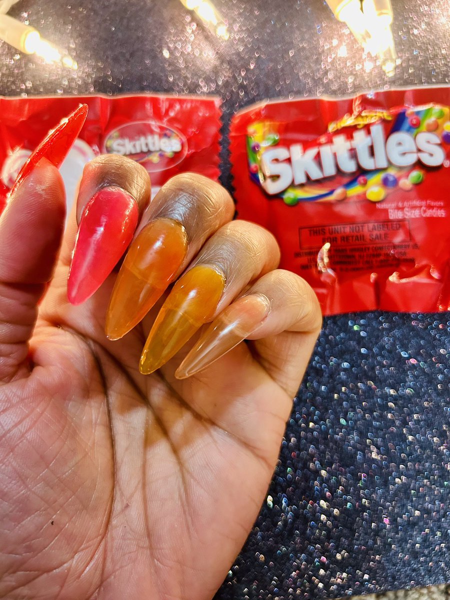 EternalWomenInc's tweet image. Serving fresh spring energy with these Skittles nails 🌸 Bright, playful colors on every finger make this set the perfect way to welcome the season.#SkittlesNails #SpringNails #NailArt #ColorfulVibes #NailInspo