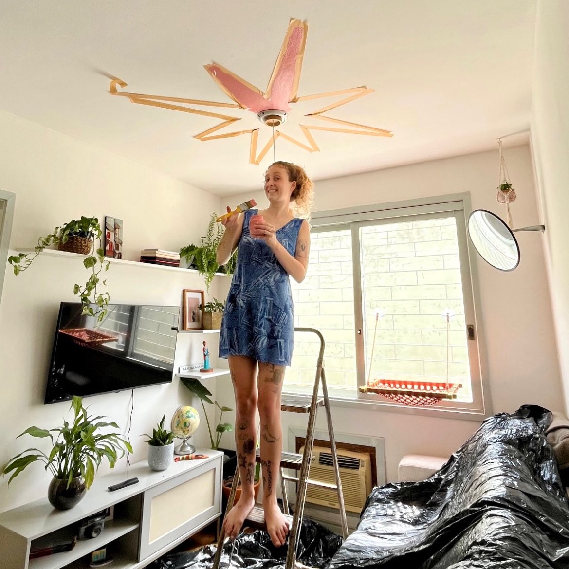 ana julia tweet media