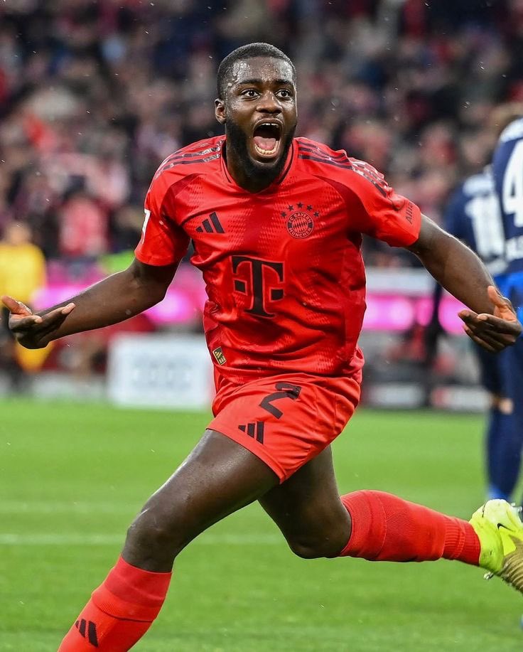 AC PILAN ❤️🖤 tweet media