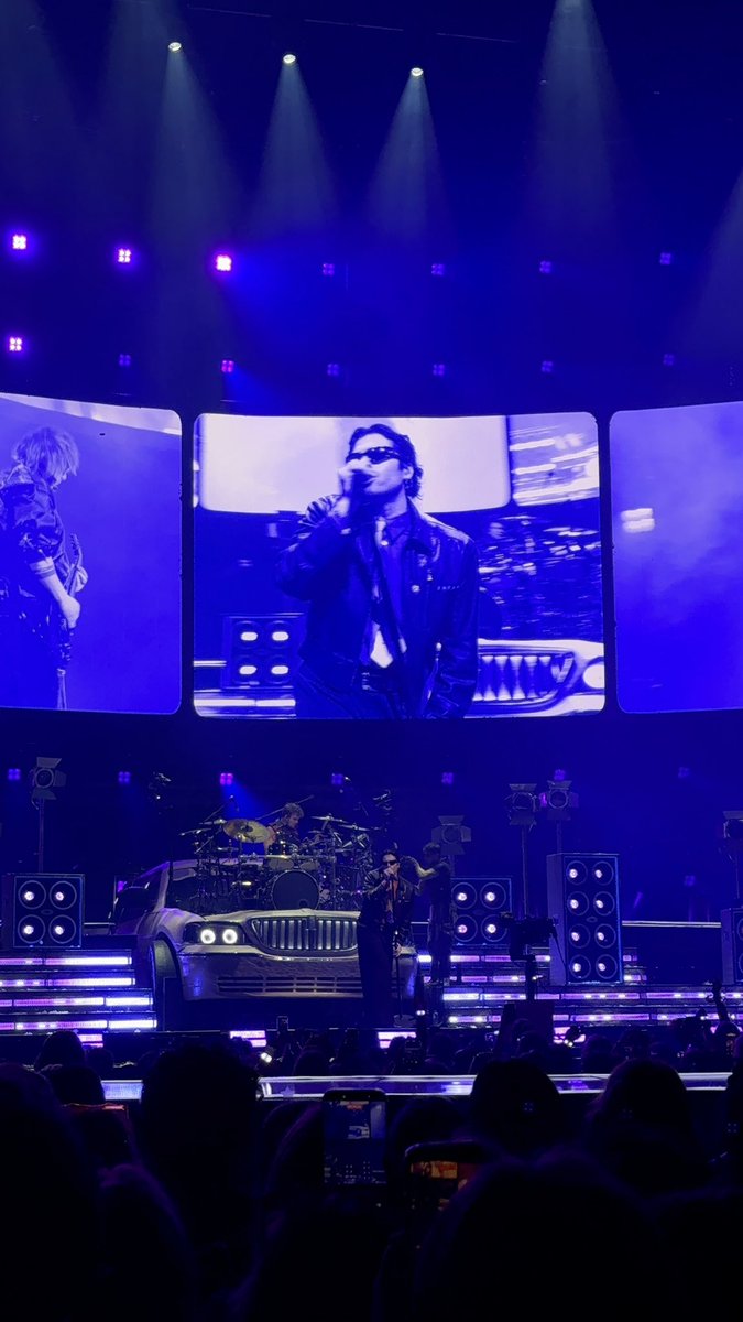 julie + 5SOS⭐️ tweet media