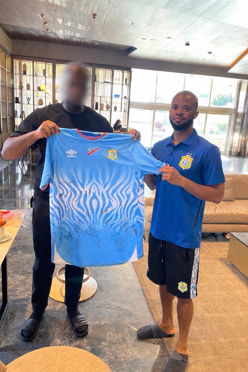 JR (😛😛😛) tweet media