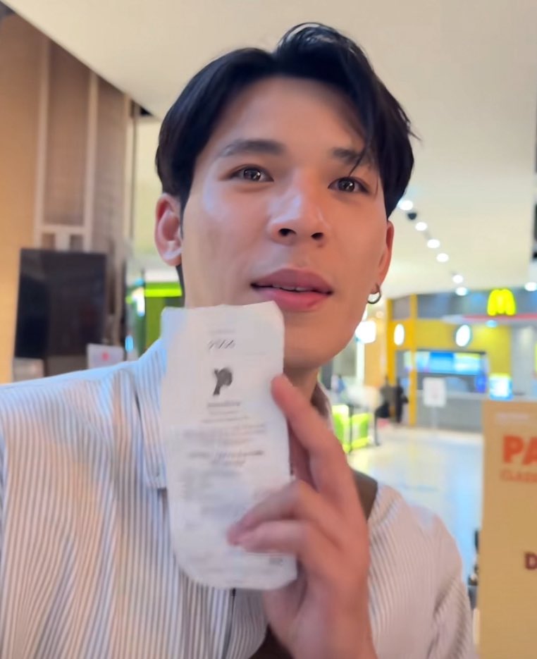 ' rubi𝑒 tweet media