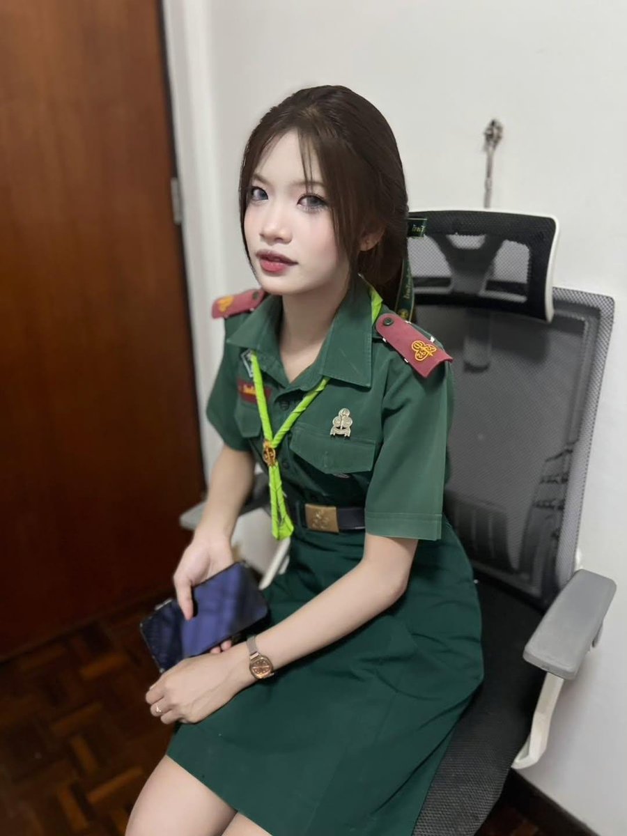 มัธยม Cute tweet media