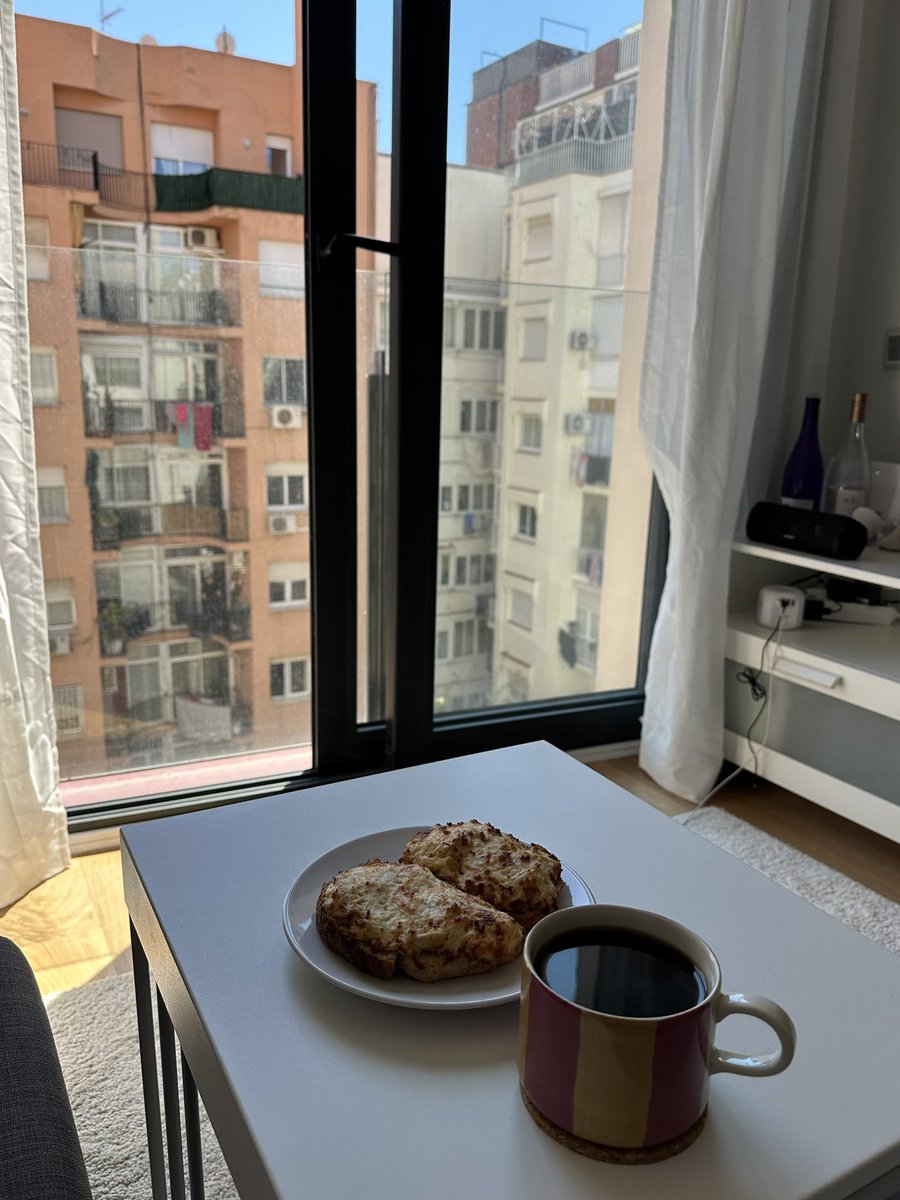 Aleksandra tweet media